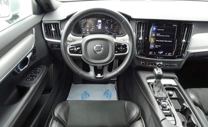 VOLVO V90 D5 AWD R-design