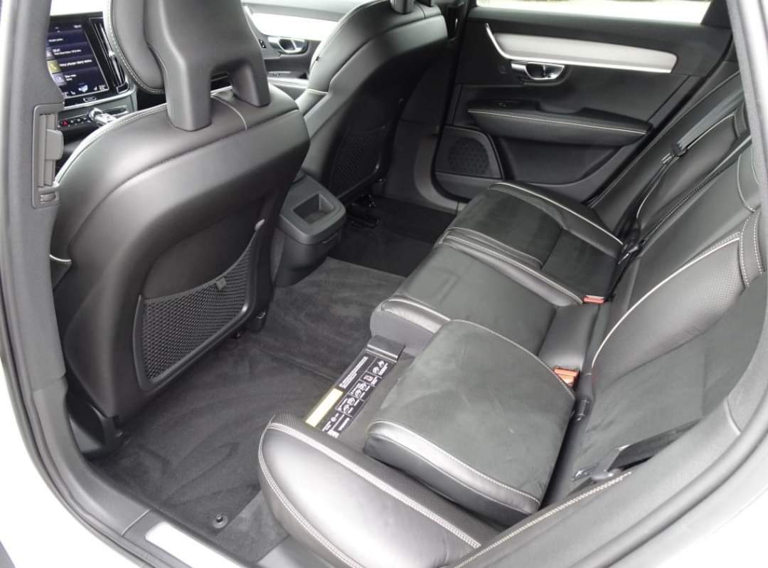 VOLVO V90 D5 AWD R-design